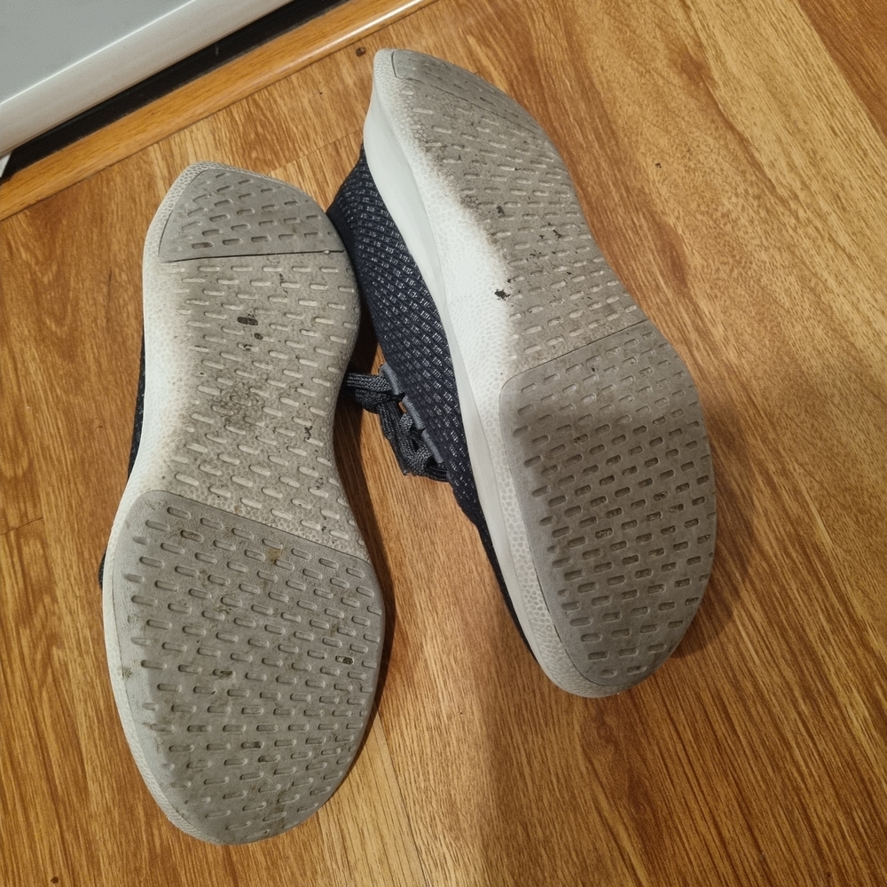 Classic AllBirds - Picture 4 of 5